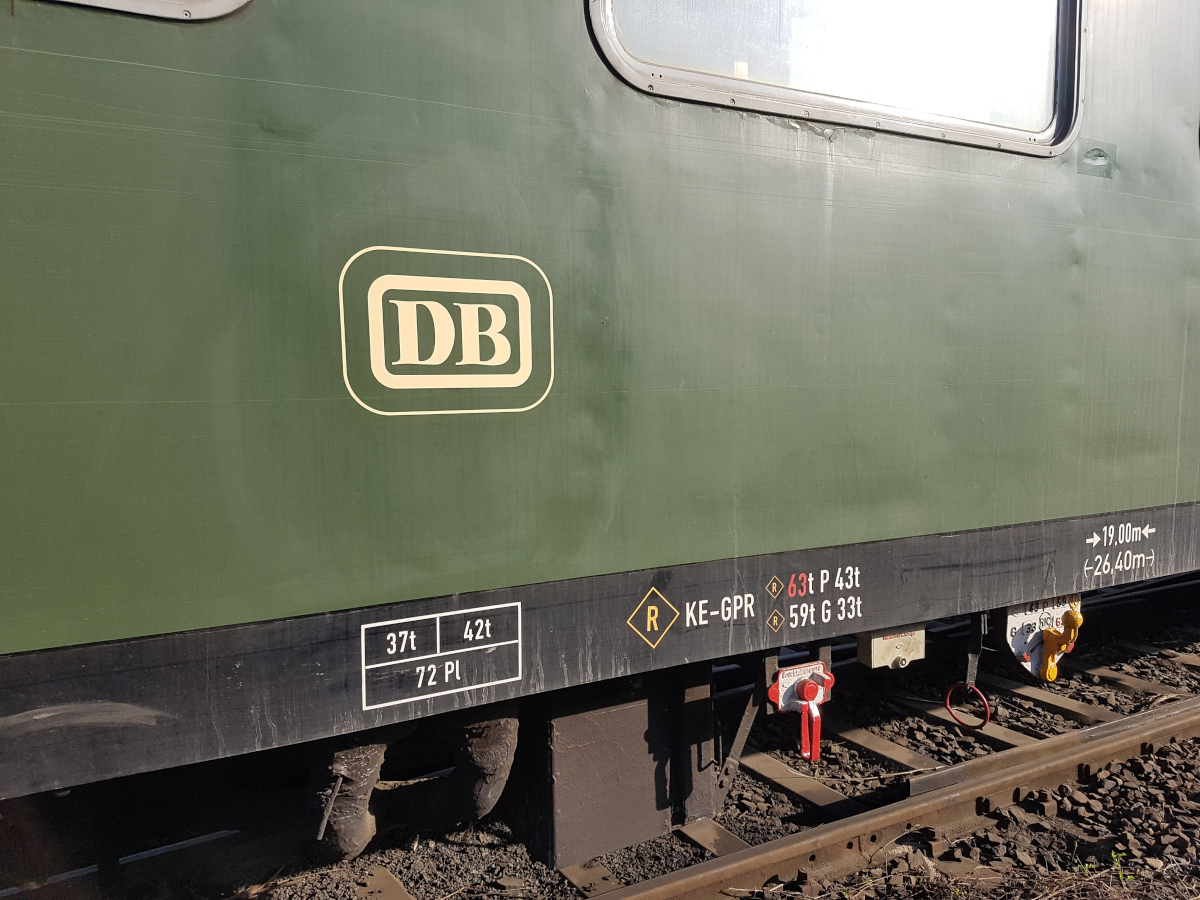 Beschriftung der BM234 Wagen mit DB Logo (26.03.2022)