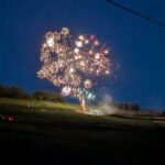 Rhein in Flammen - Das Feuerwerk in Assmanshausen wurde diesmal von einem neuen Standort gezündet, sodass der Halt vergangener Fahrten dort entfiel (Foto: Simon Klinz - 4.7.2026)