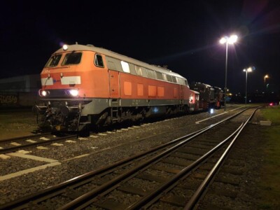 218 399-4 bei der Überführung von V36 405, V36 406 und 322 607-3 ins Winterquartier (31.10.2020) Foto: Wolfgang Rotzler 218 399-4 bei der Überführung von V36 405, V36 406 und 322 607-3 ins Winterquartier (31.10.2020) Foto: Wolfgang Rotzler