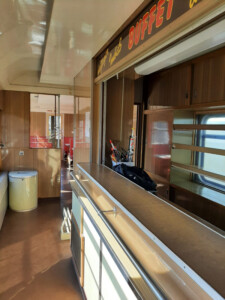 die Theke im MITROPA Speisewagen (Februar 2021)