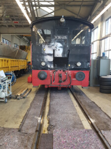 die nicht betriebsfähige V36 405 im Winterquartier der Hafenbahn (5.2.2022)