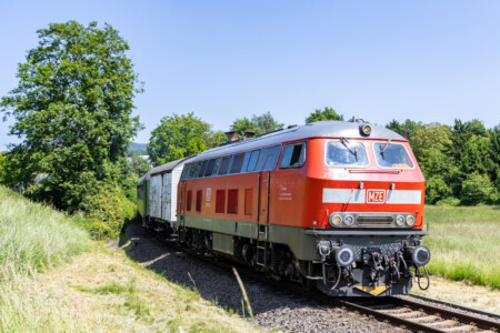 Pfingstdampf: 218 191-5 bei Schneidhain (28.5.2023 - Foto: Gerhard Hohl)