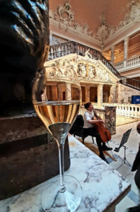 Schloss Henkell in Wiesbaden - Wiedereröffnung der Aartalbahn (3.1.2024 - Foto: Vladana Faustová)