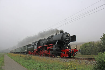52 4867 auf dem Weg-nach Gemünden und Meiningen - kurz hinter Lohr am Main (6.9.2025 - Foto: Ron Hempel)
