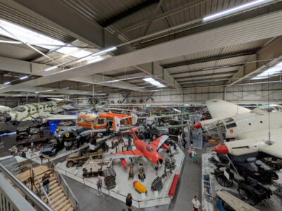 Verkehrsmuseuim Sinsheim: Blick in die Flugzeughalle (Foto: Simon Klinz)